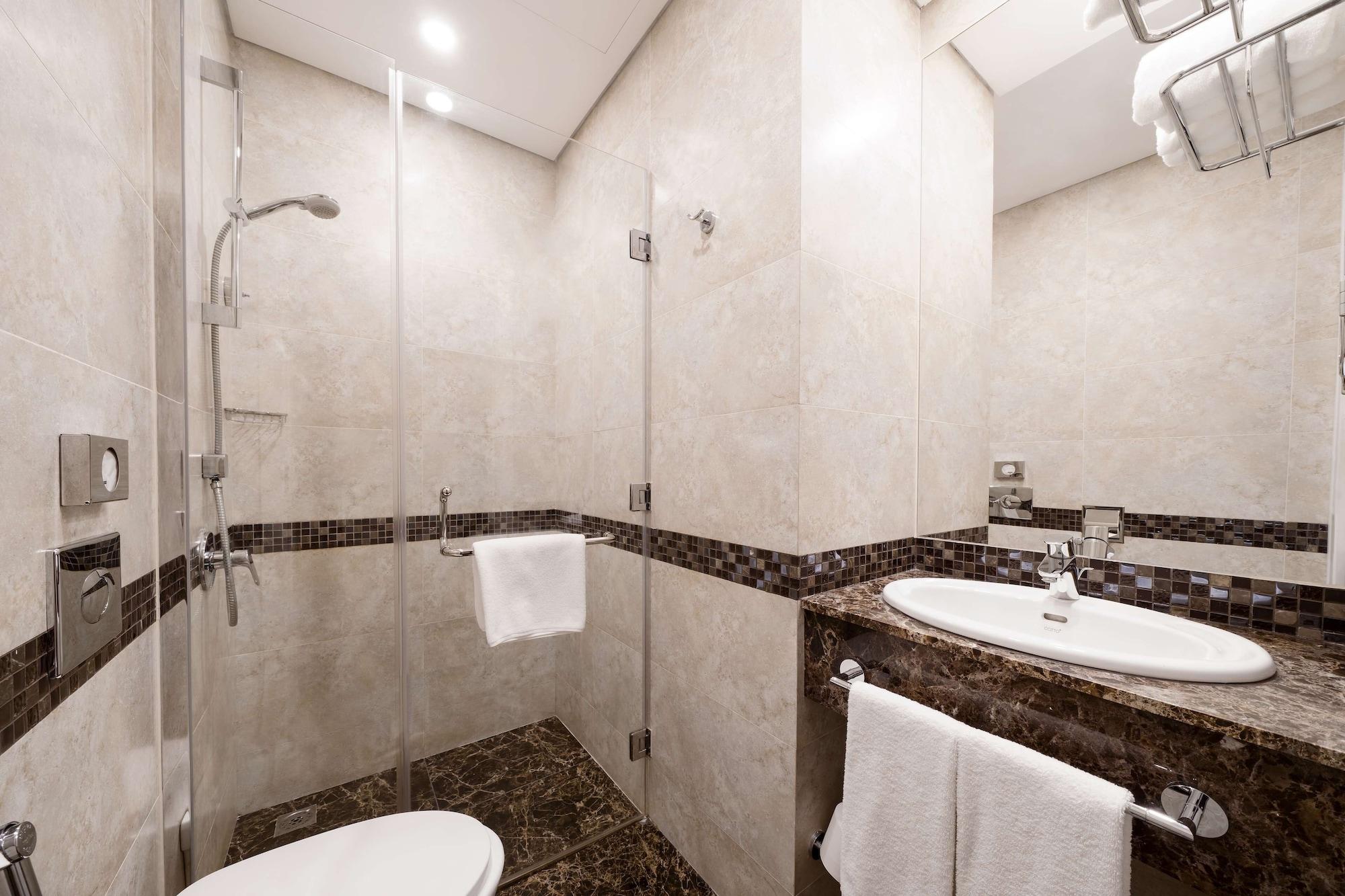 Sas Residence & Hotel, Dhahran - Formerly Radisson Blu อัลโคห์บาร์ ภายนอก รูปภาพ
