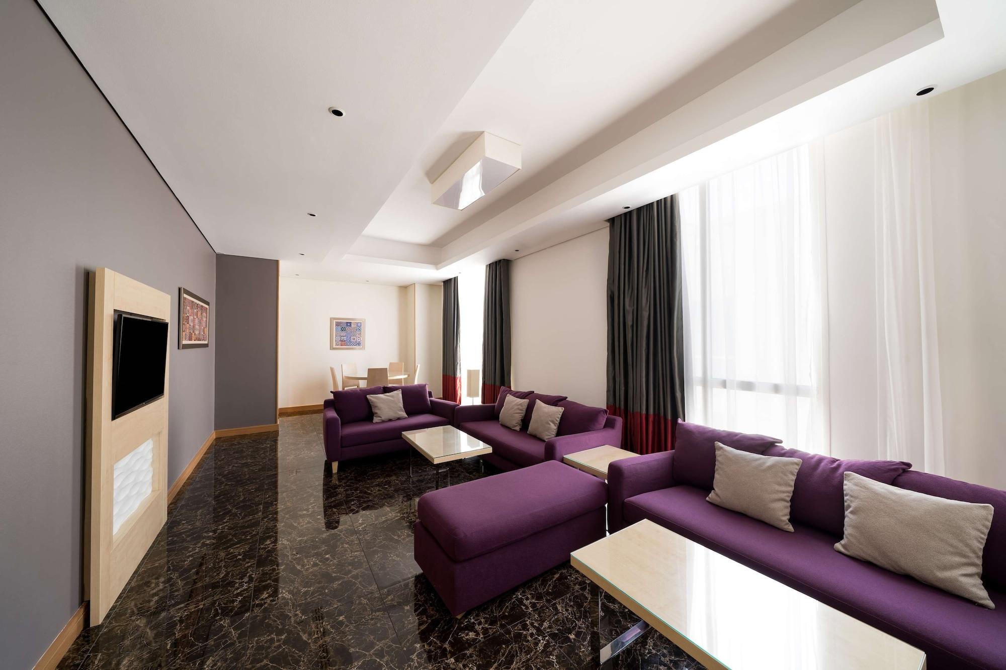 Sas Residence & Hotel, Dhahran - Formerly Radisson Blu อัลโคห์บาร์ ภายนอก รูปภาพ