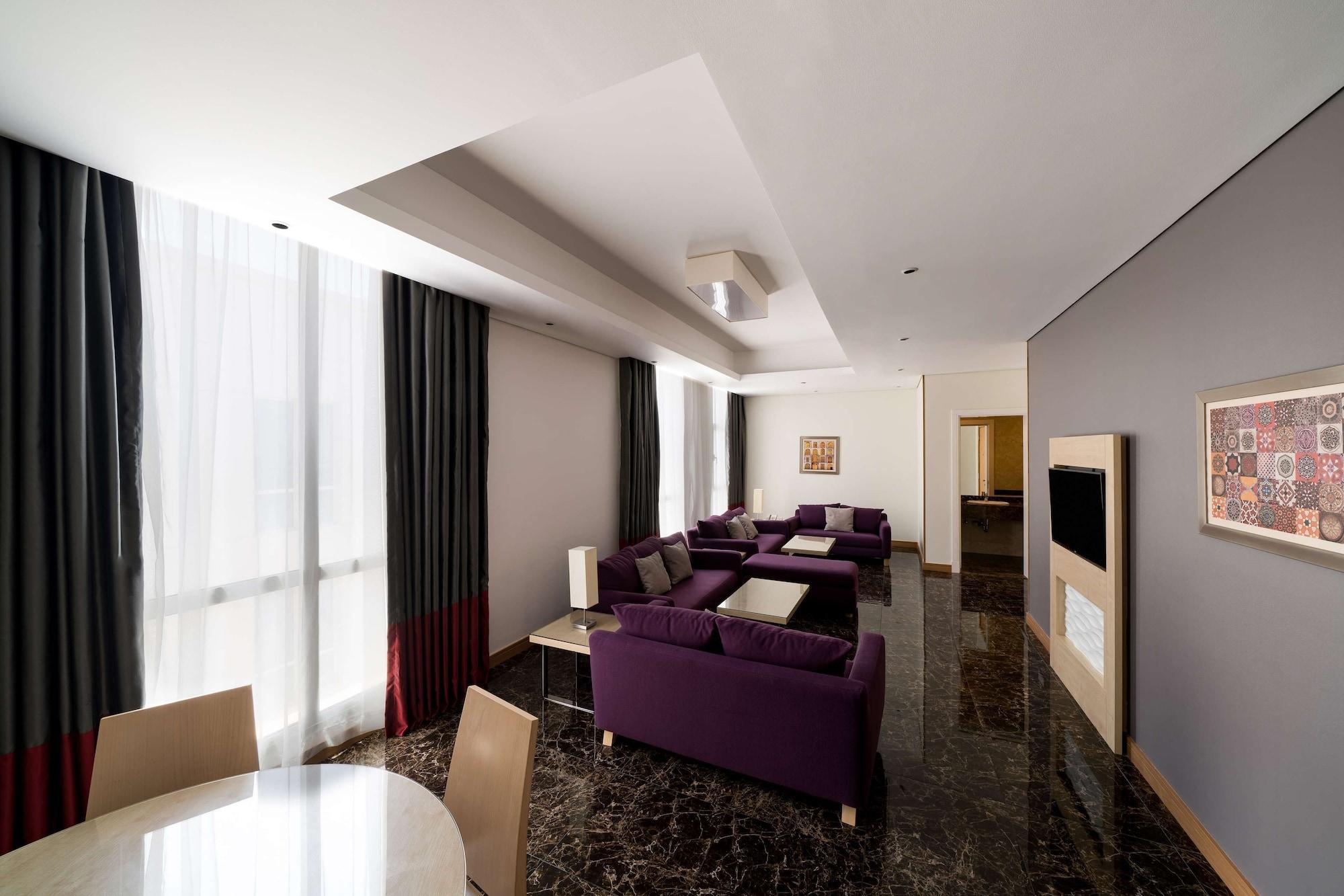 Sas Residence & Hotel, Dhahran - Formerly Radisson Blu อัลโคห์บาร์ ภายนอก รูปภาพ