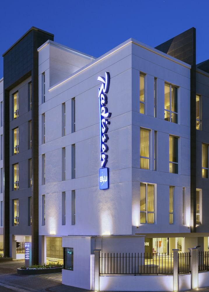 Sas Residence & Hotel, Dhahran - Formerly Radisson Blu อัลโคห์บาร์ ภายนอก รูปภาพ